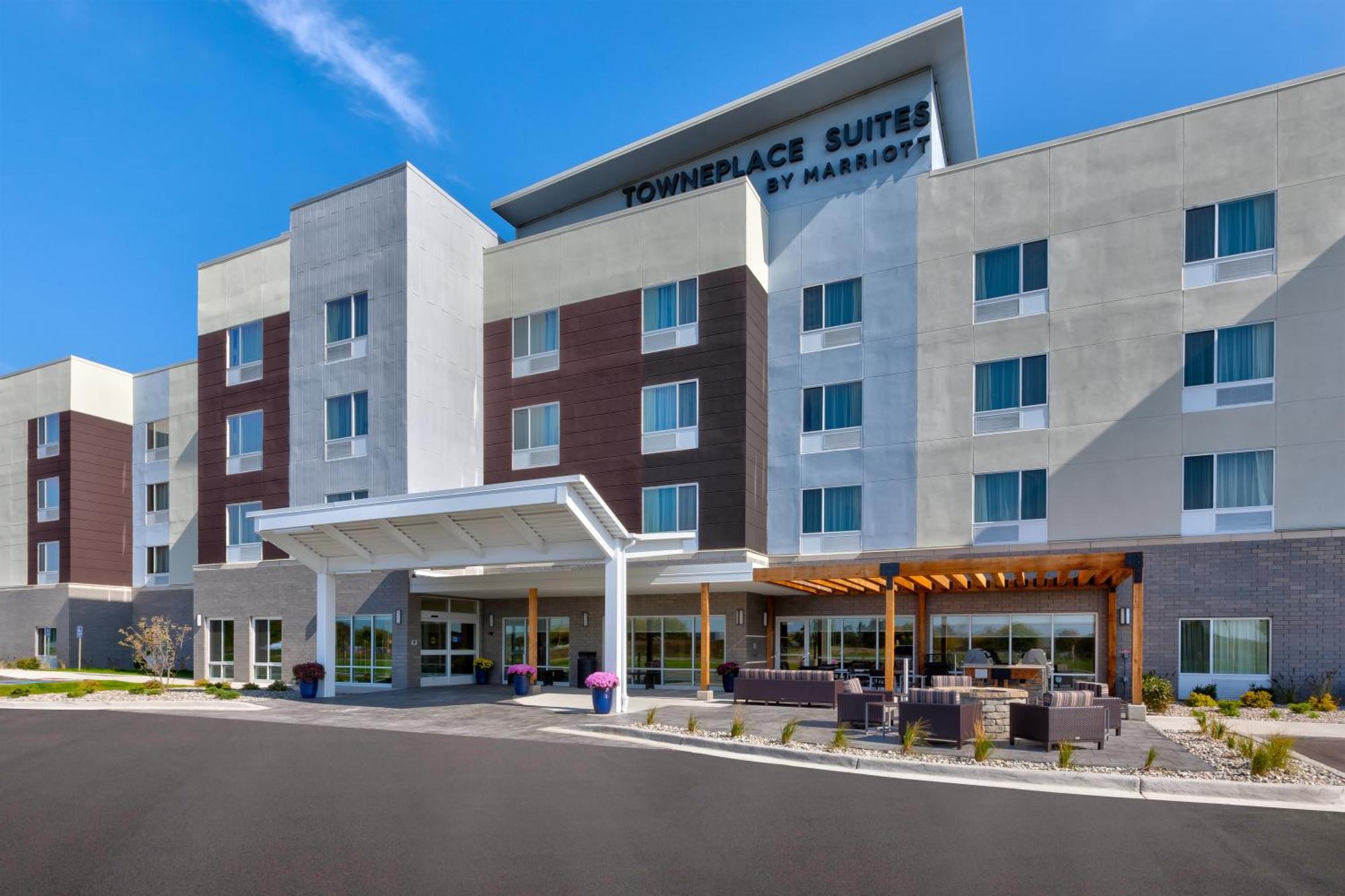 Towneplace Suites By Marriott Grand Rapids Airport Southeast Eksteriør billede