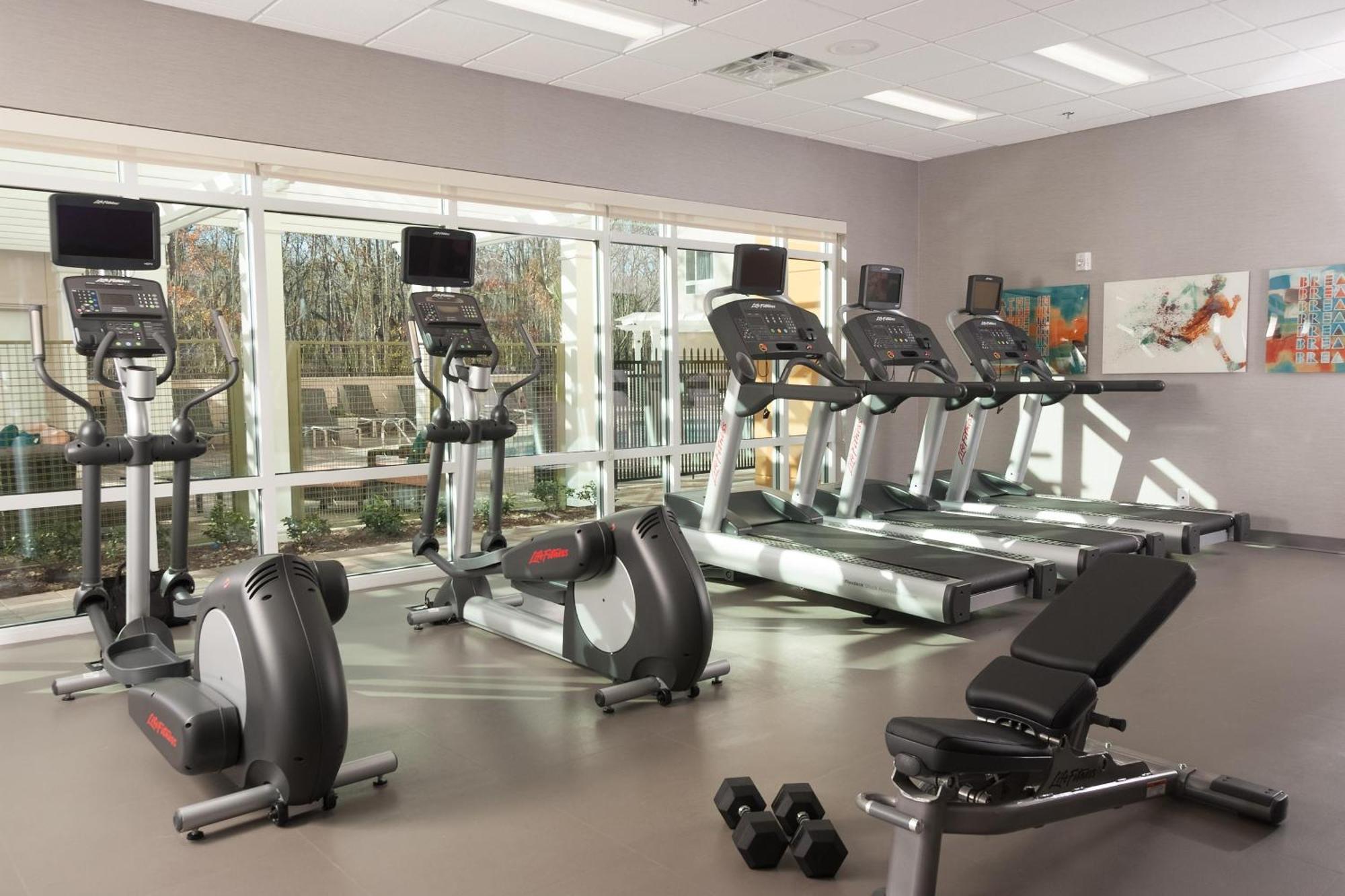 Towneplace Suites By Marriott Grand Rapids Airport Southeast Eksteriør billede