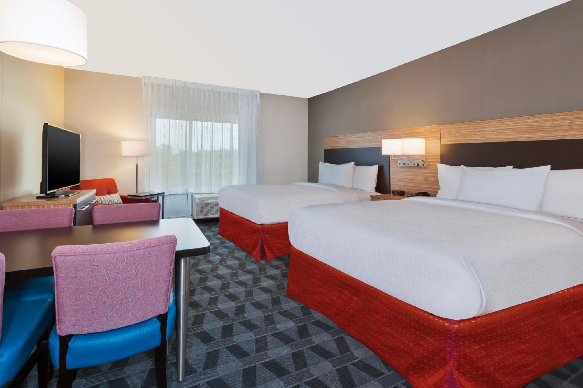 Towneplace Suites By Marriott Grand Rapids Airport Southeast Eksteriør billede