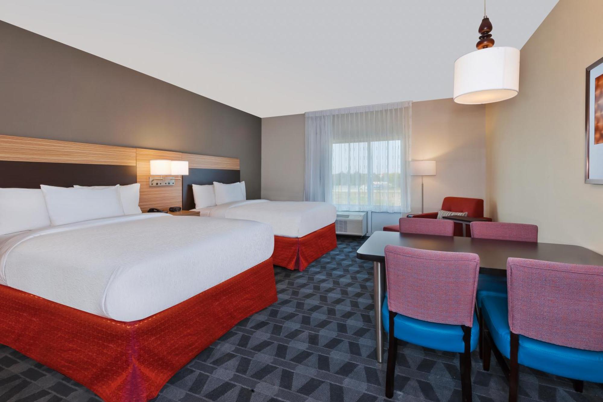 Towneplace Suites By Marriott Grand Rapids Airport Southeast Eksteriør billede