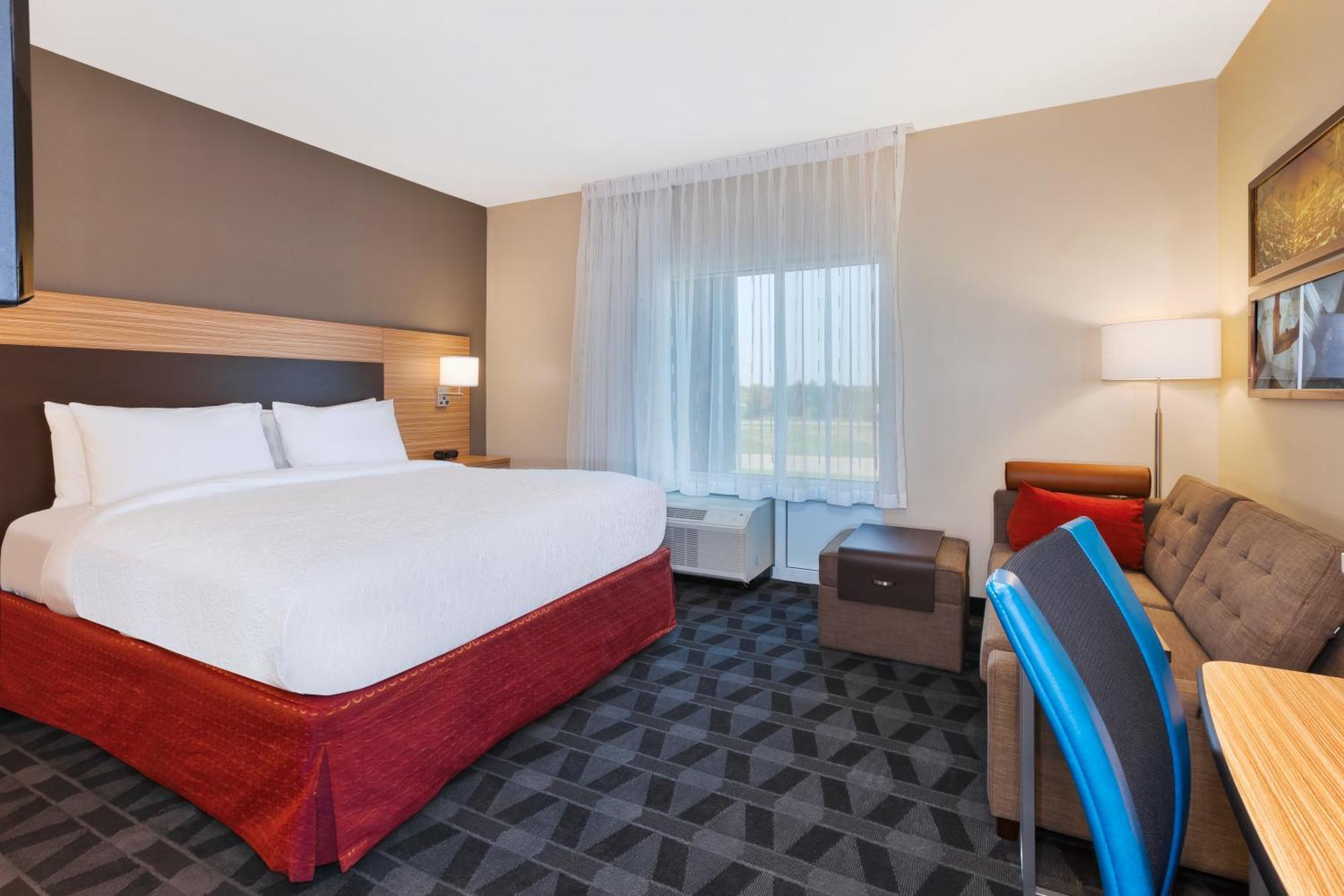 Towneplace Suites By Marriott Grand Rapids Airport Southeast Eksteriør billede