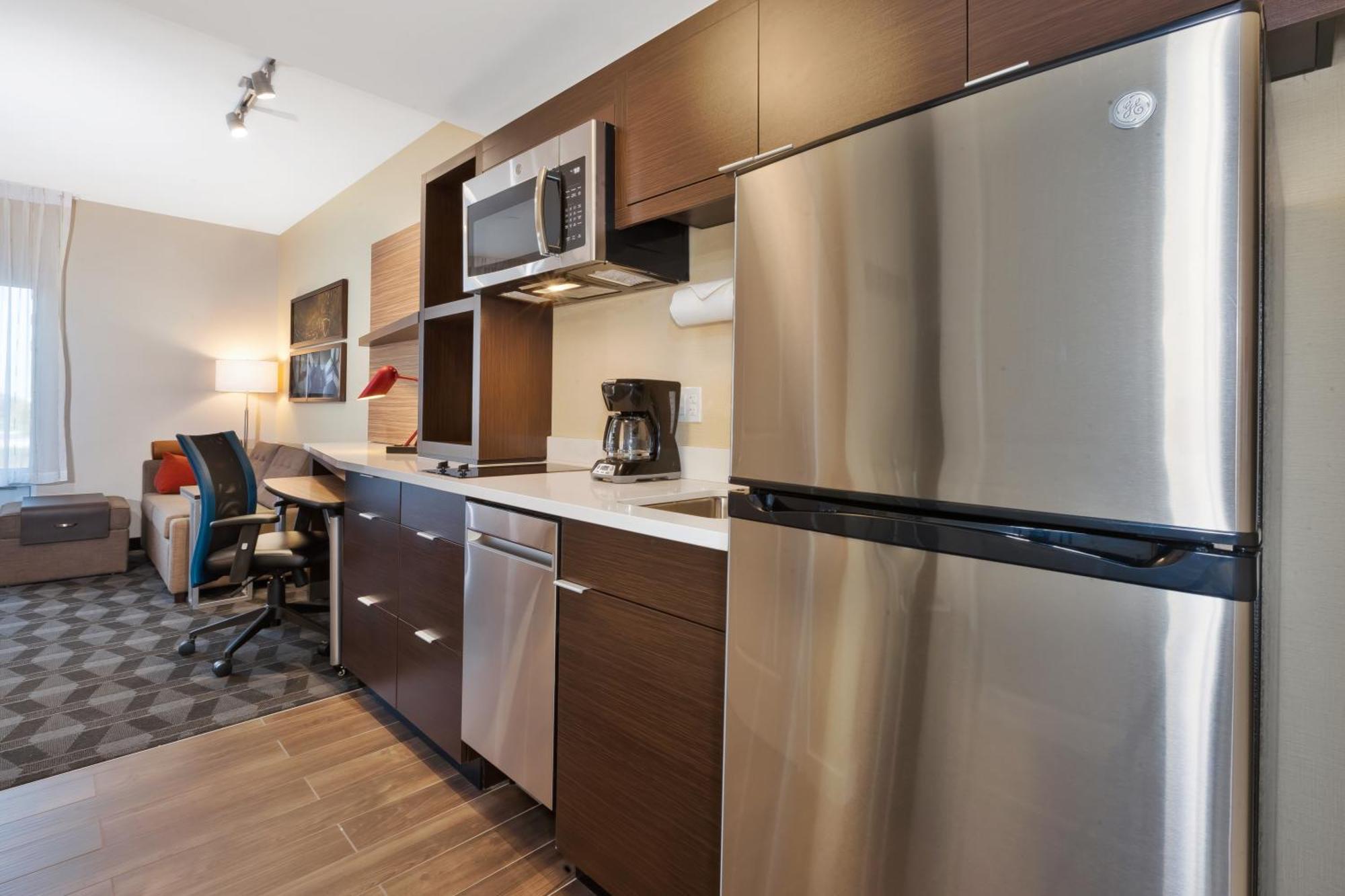 Towneplace Suites By Marriott Grand Rapids Airport Southeast Eksteriør billede