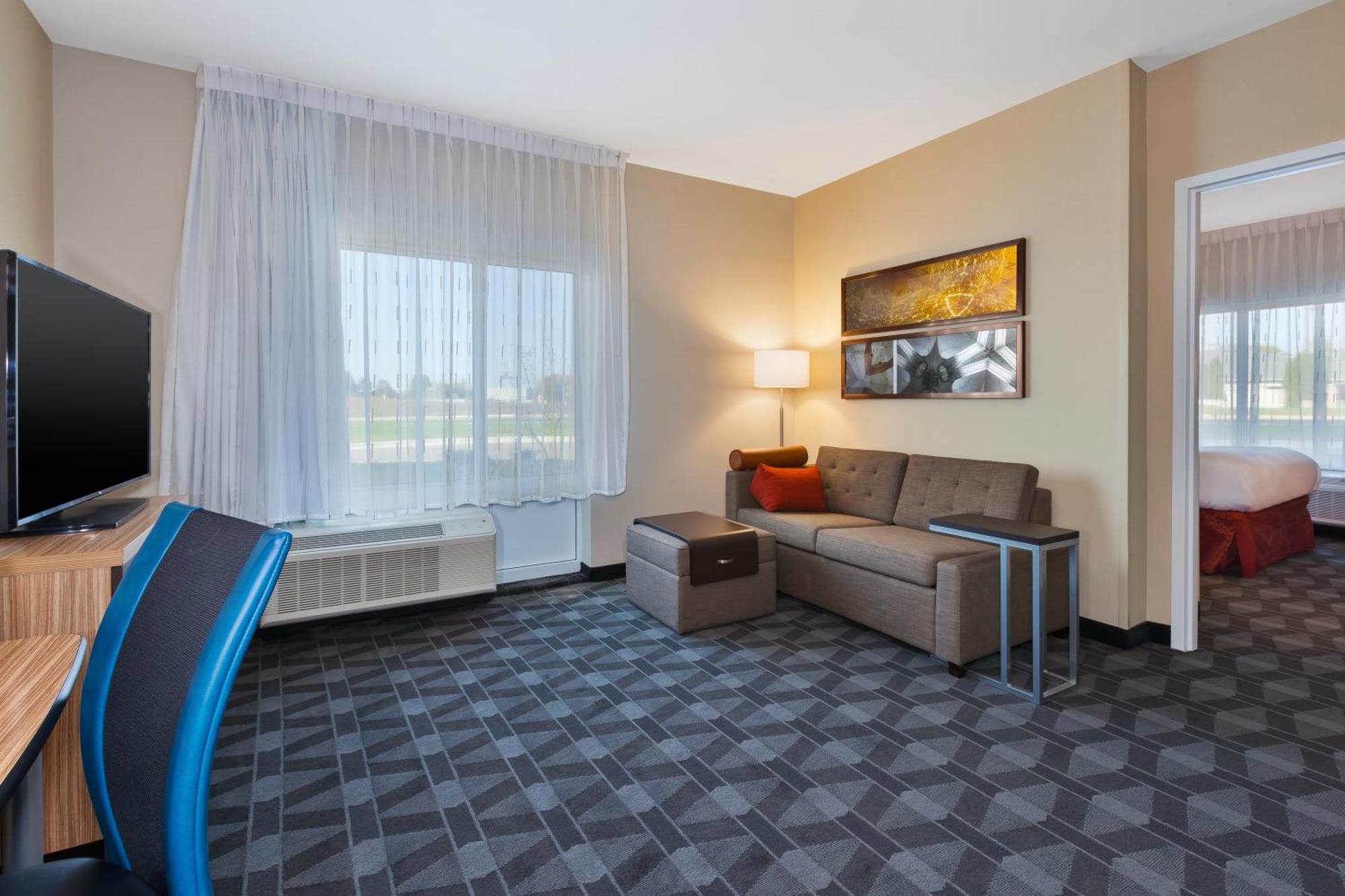 Towneplace Suites By Marriott Grand Rapids Airport Southeast Eksteriør billede