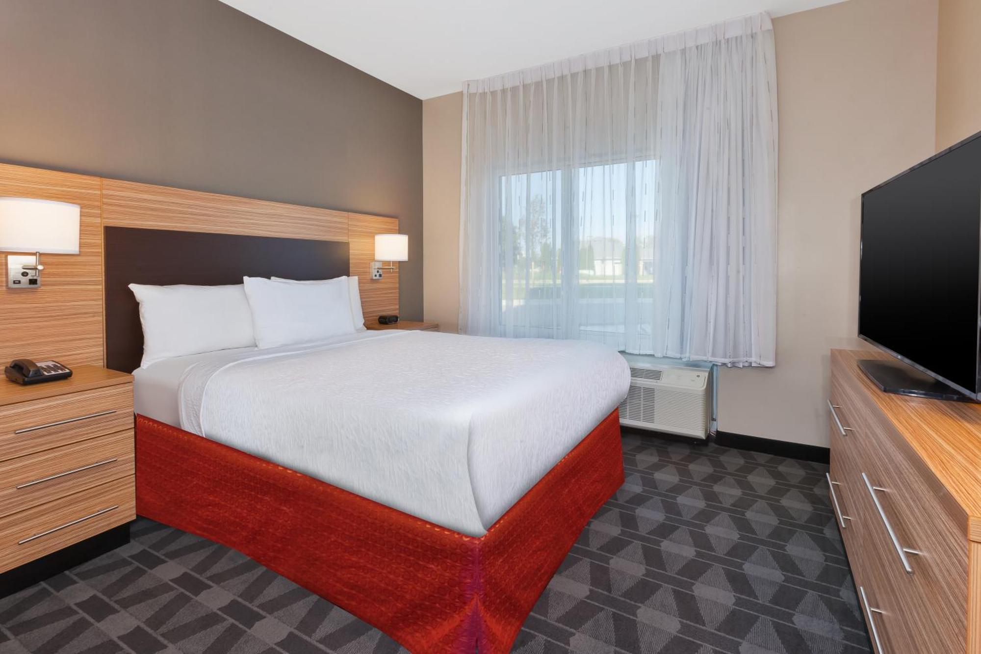Towneplace Suites By Marriott Grand Rapids Airport Southeast Eksteriør billede